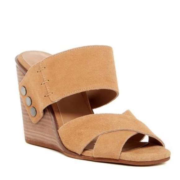 Distressed Suede Crisscross Chic Wedge Sandals - Picture 6 of 8